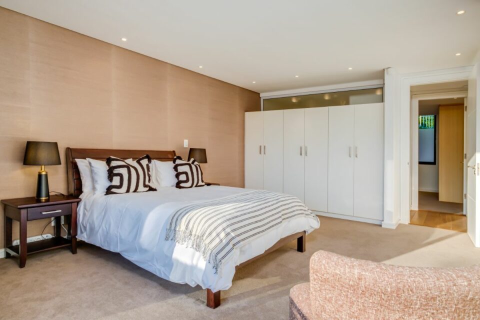 Ocean Pearl - Spacious Second Bedroom