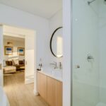 Sundowner Views - 2nd Bathroom