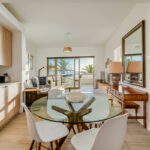 Sundowner Views - Dining Table