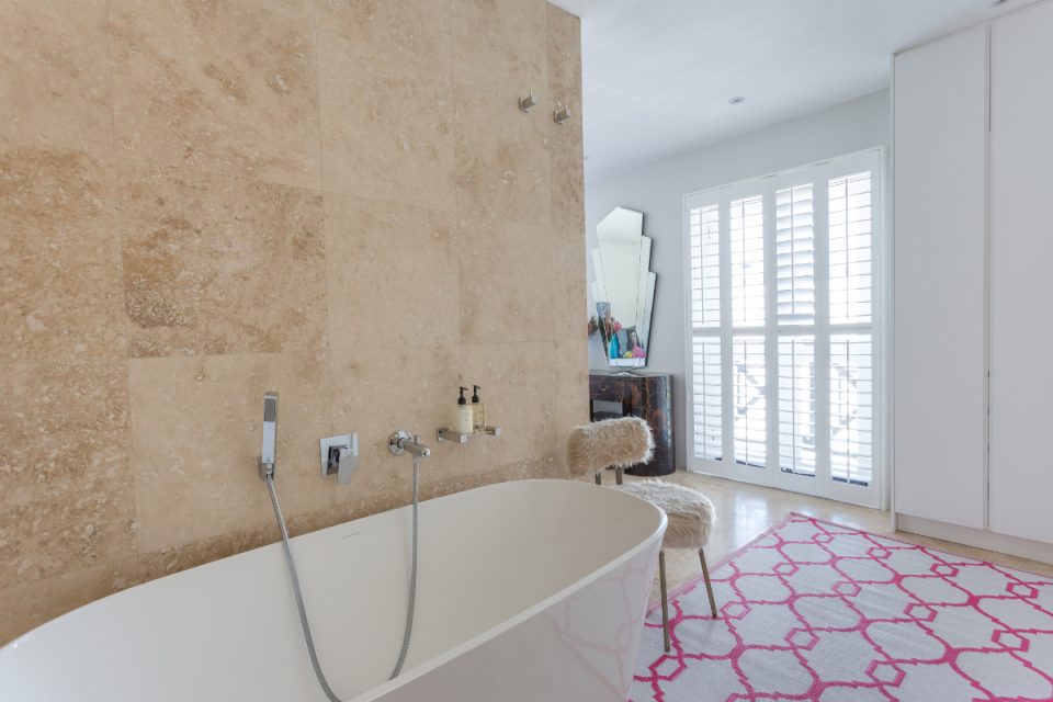 210 DWP - Master en-suite