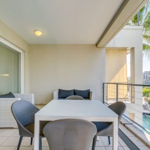 Gulmarn 201 - Patio and canal views