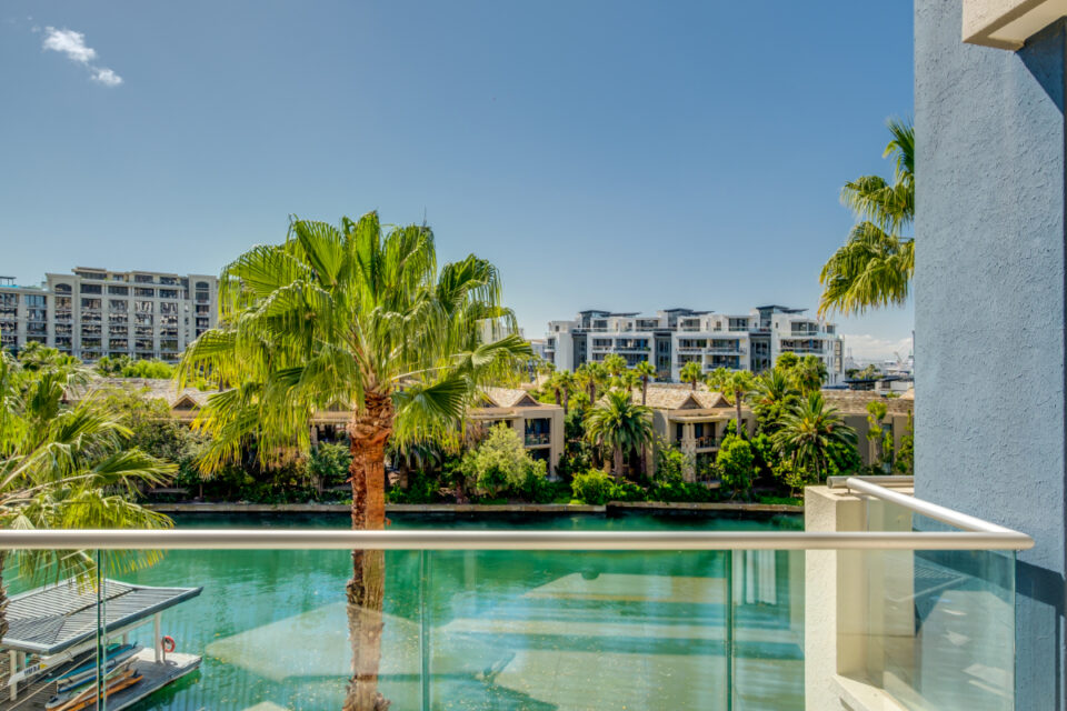 Juliette 308 - Patio views