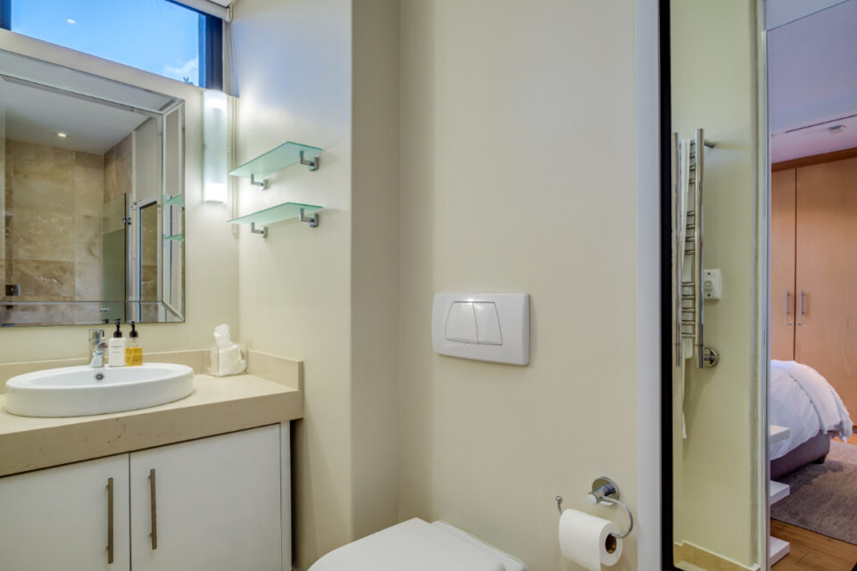 Juliette 308 - Second bathroom