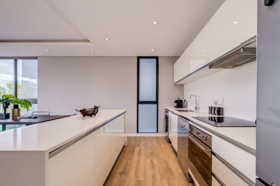 202 Warwick - Kitchen