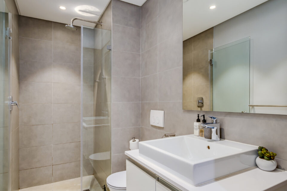 202 Warwick - Second bedroom