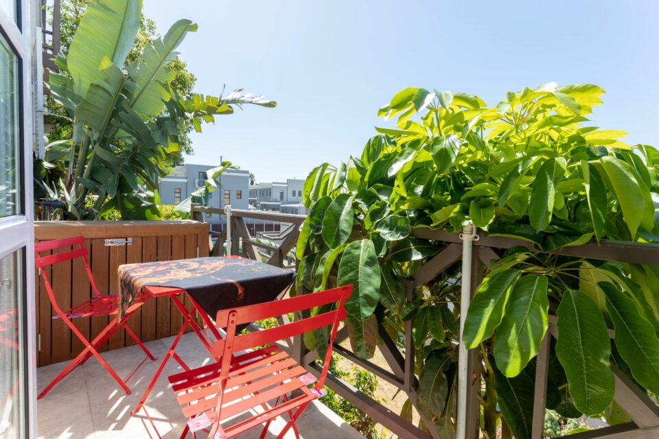 207 DWP - Private Balcony