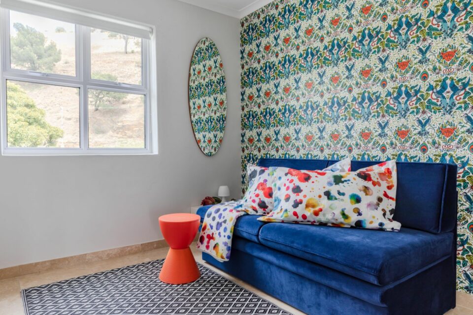 207 DWP - Sleeper Couch