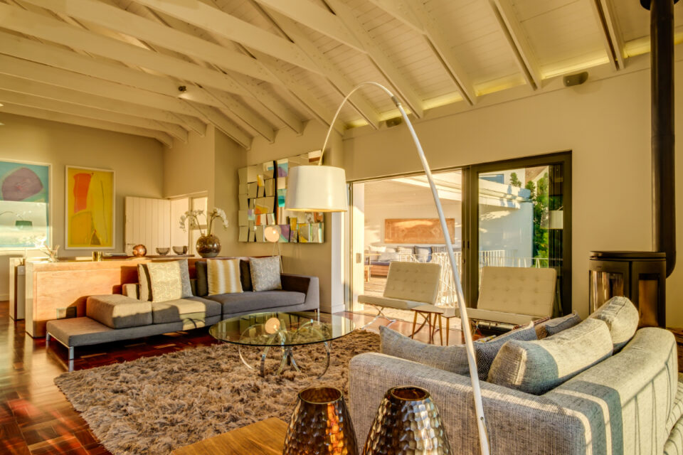 Amory - Large Living Area