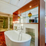 Amory - Master En-suite Bath