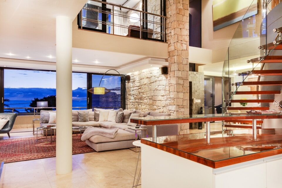 Lions Crest - Double Volume Living