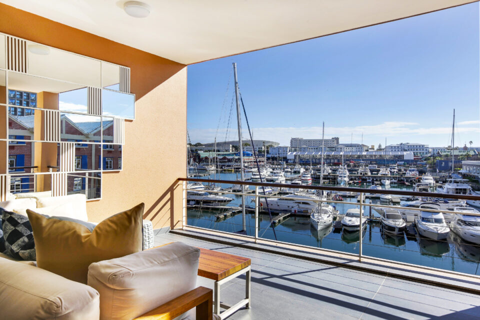 201 Parama - Balcony with harbour views