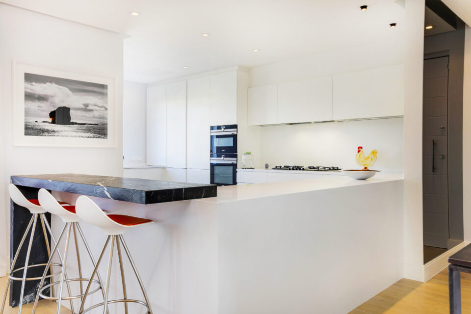 201 Parama - Kitchen