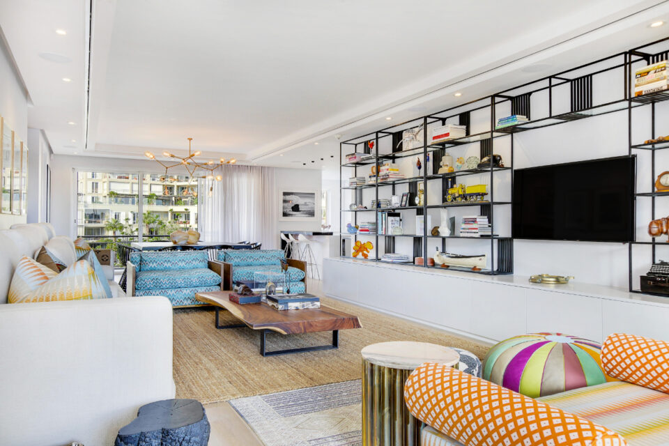 201 Parama - Living room