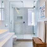 201 Parama - Second bathroom