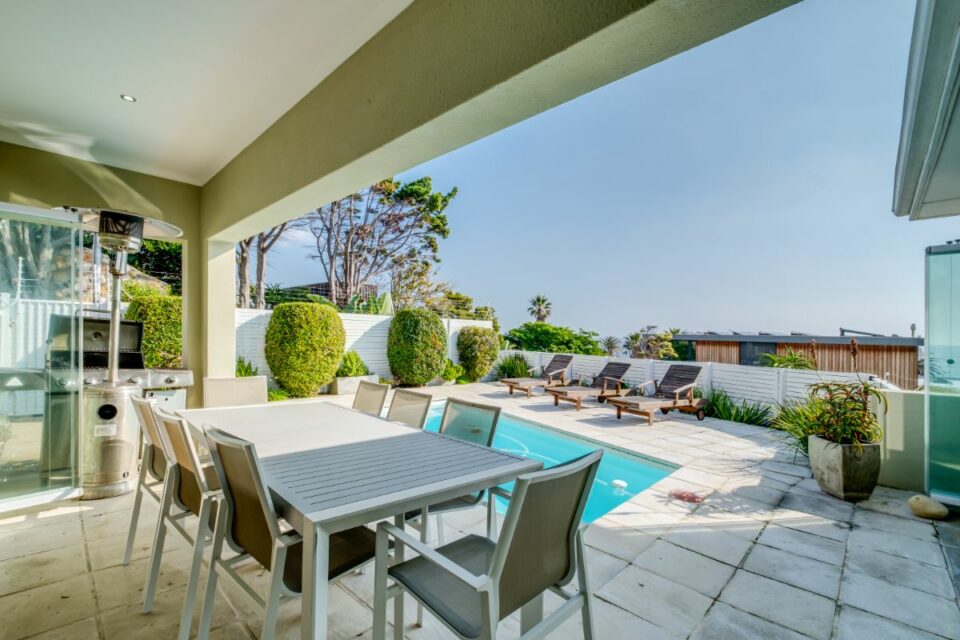 Barbados - Outdoor Dining