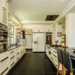 The Grange - Entertainers Kitchen