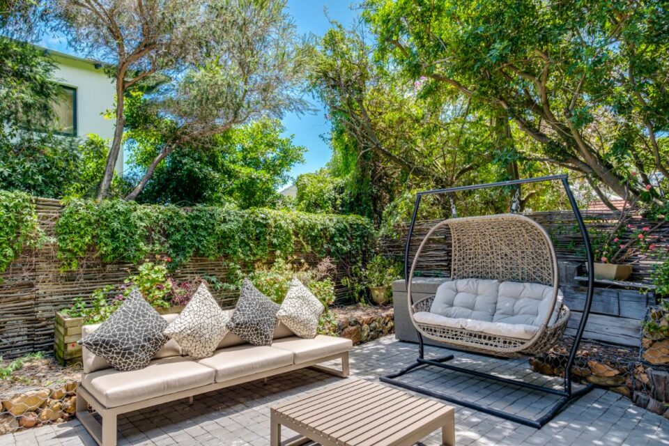 17 Geneva Lower - Relaaax