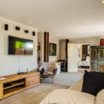 17 Geneva Lower - Lounge and TV