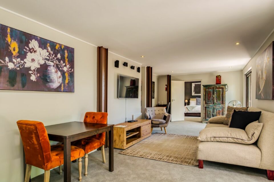 17 Geneva Lower - Calm Interiors