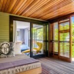 17 Geneva Middle - Day Bed with a Green View