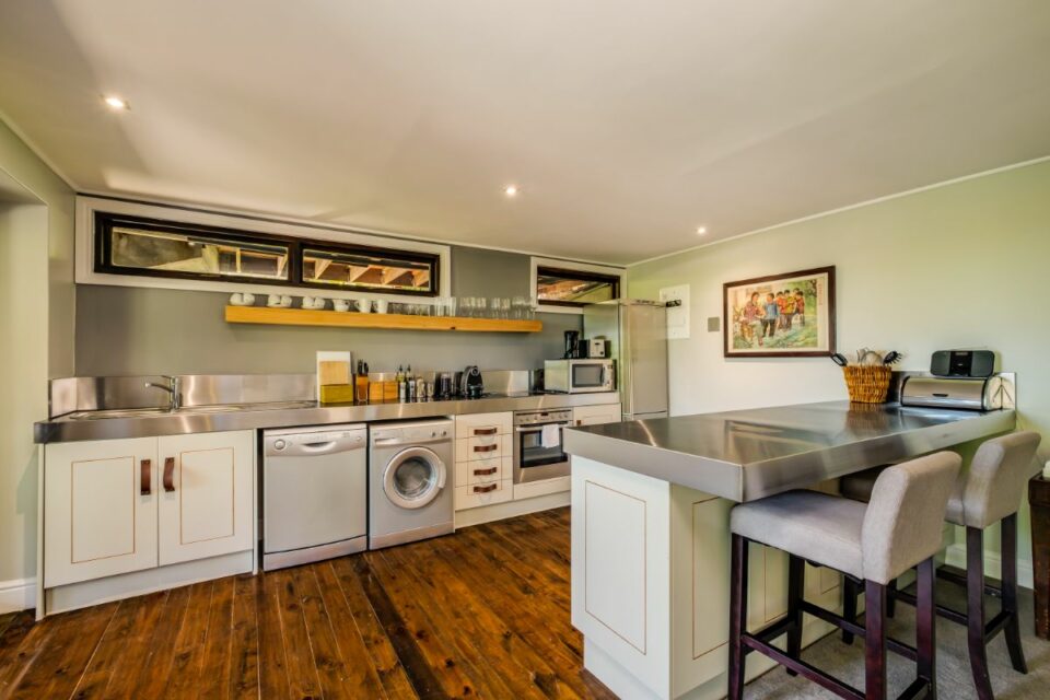 17 Geneva Middle - Open Plan Kitchen