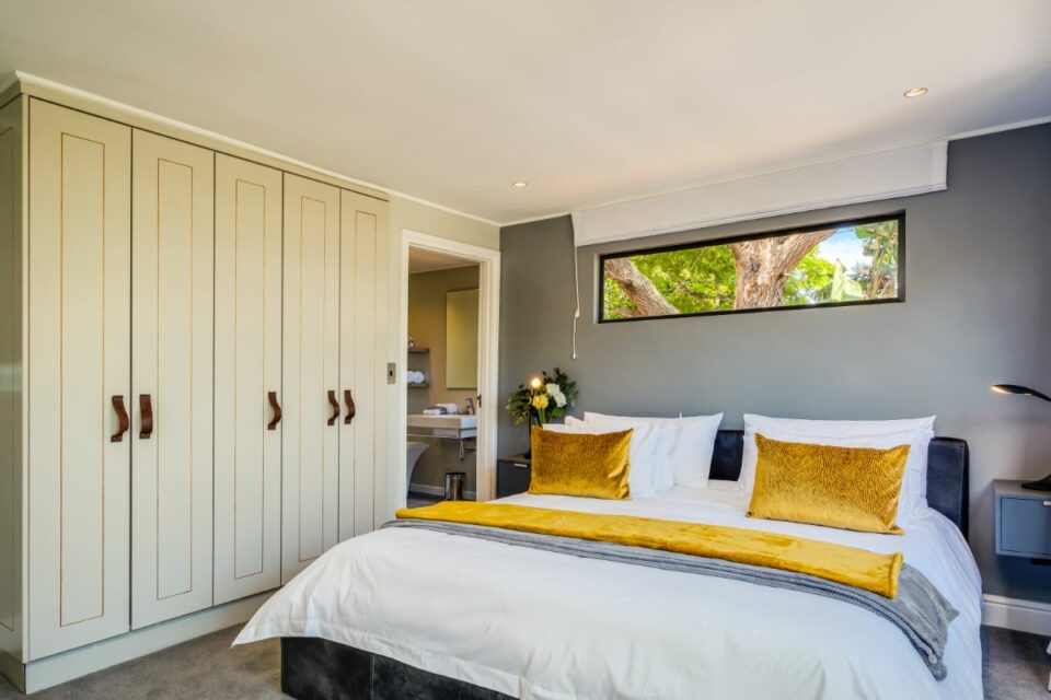 17 Geneva Middle - Stylish Bedroom