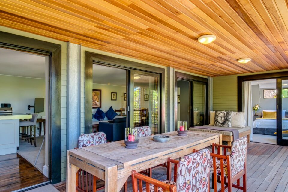 17 Geneva Middle - Deck Dining