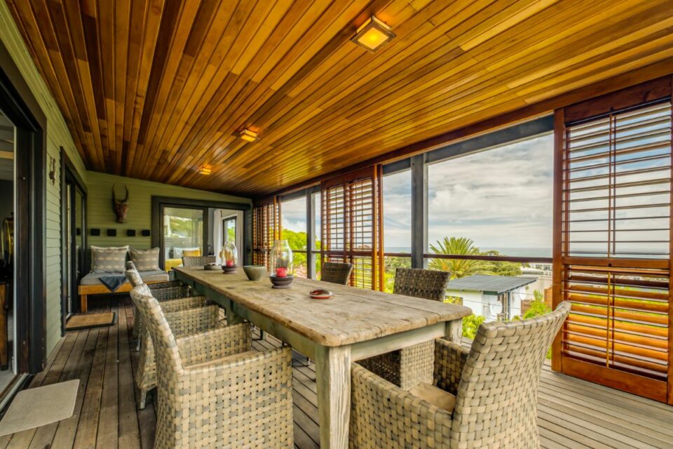 17 Geneva Upper - Outside Dining