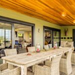 17 Geneva Upper - Private Exterior