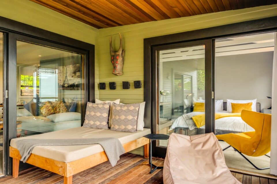 17 Geneva Upper - Day Bed