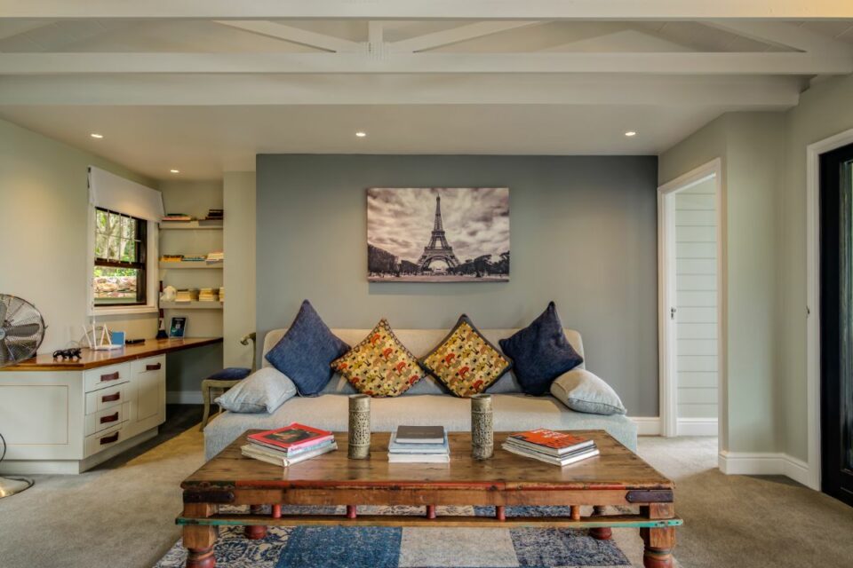 17 Geneva Upper - Living and Working