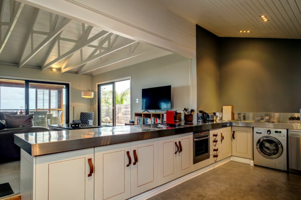 17 Geneva Upper - Open Plan Kitchen