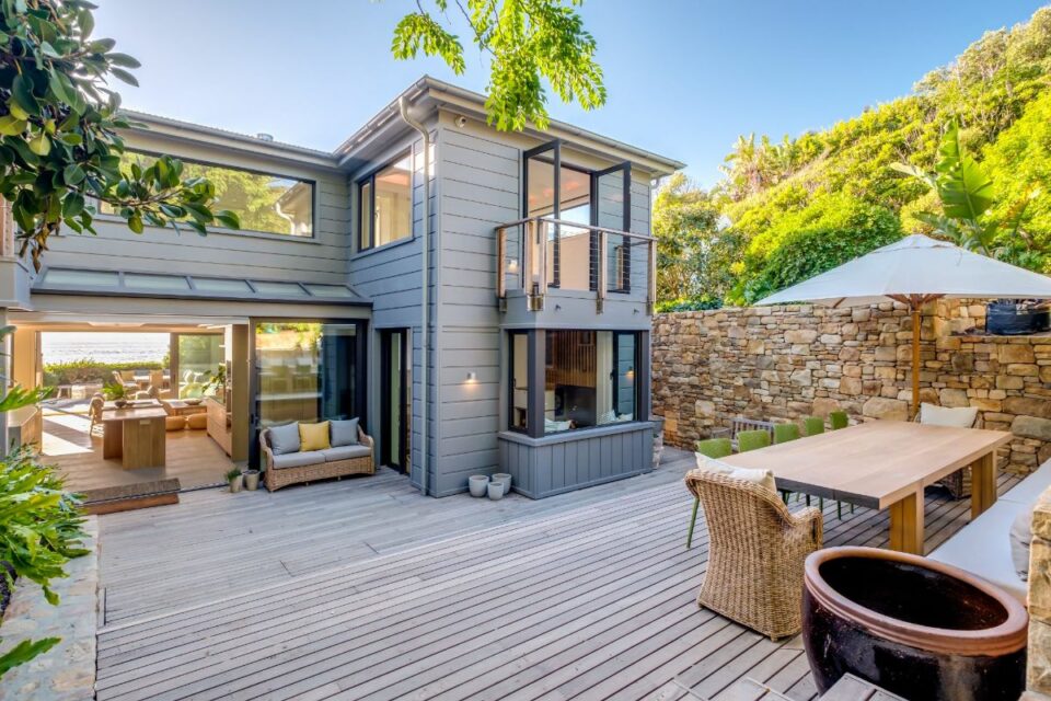 6 Glen - Garden Exterior