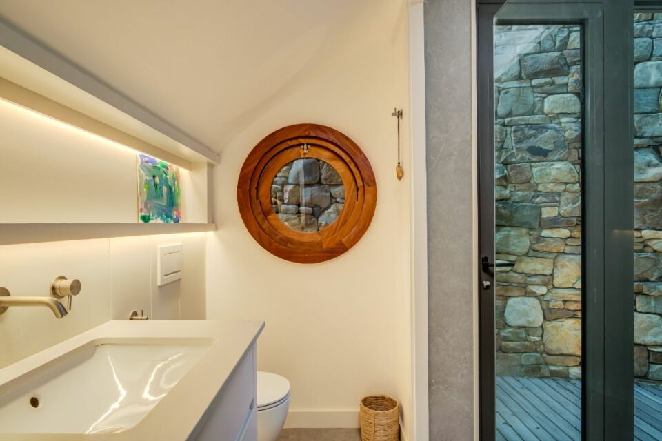 6 Glen - Bay Room En-suite