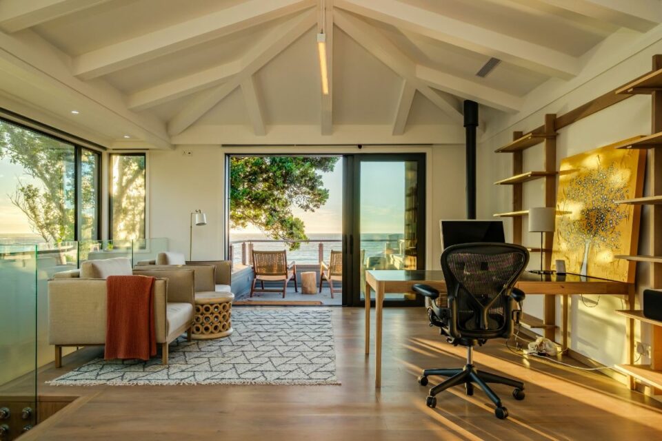 6 Glen - Upstairs Study