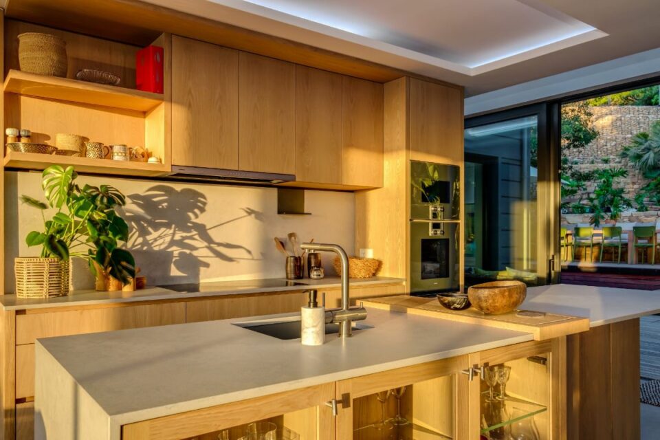 6 Glen - Beautiful Kitchen