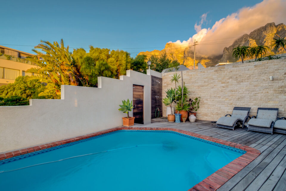 Beach Steps - Pool and deck