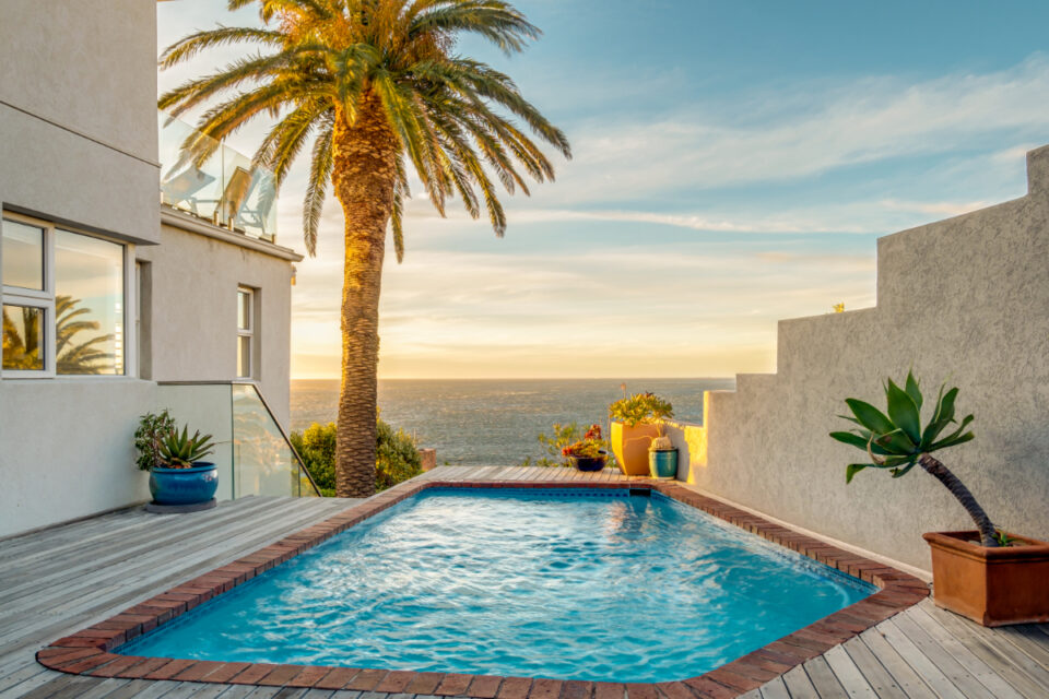 Beach Steps - Pool and views