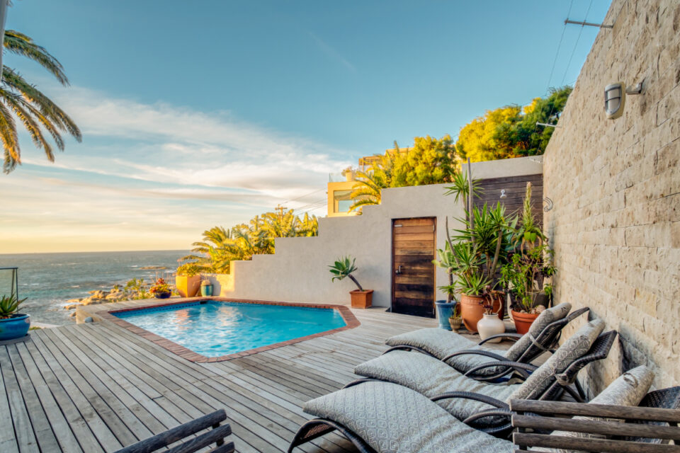 Beach Steps - Swimming pool