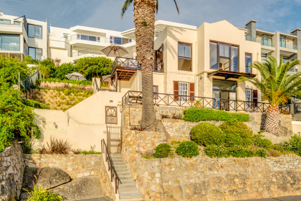 Camps Bay Terrace Lodge - Building exterior