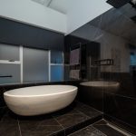Mithras House - Master bathroom