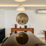 Solis 402 - Dining table