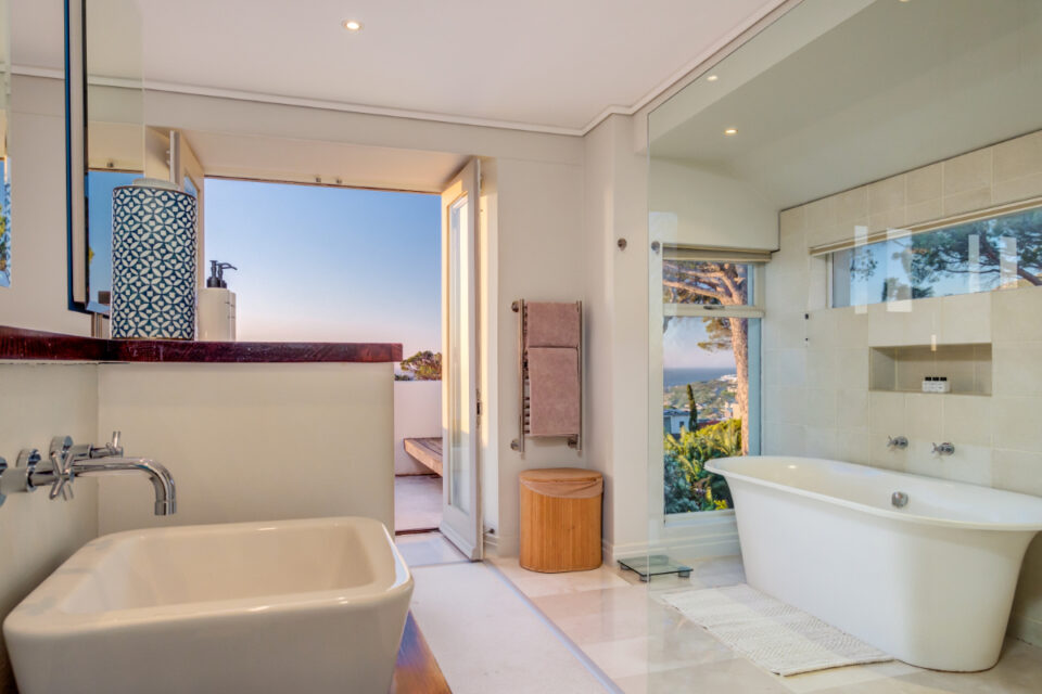 Villa Olivier - Master bathroom