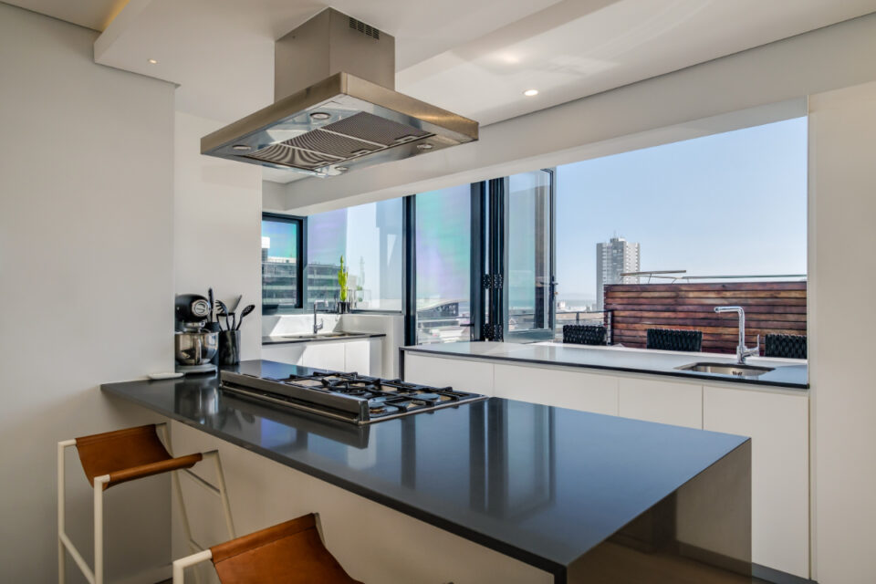 Quendon Penthouse - Breakfast bar