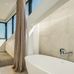 Quendon Penthouse - Master bath