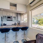 270 Degrees - Breakfast bar