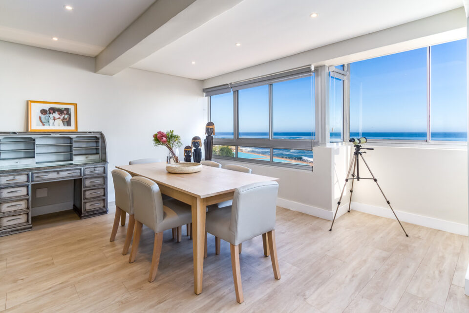 Pleasant Ways - Dining for 6