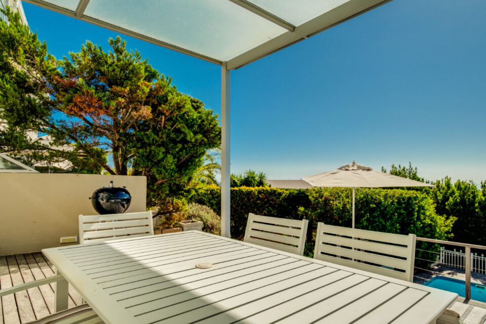 Sea Escape - Outdoor dining