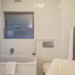 Sea Escape - Second bathroom