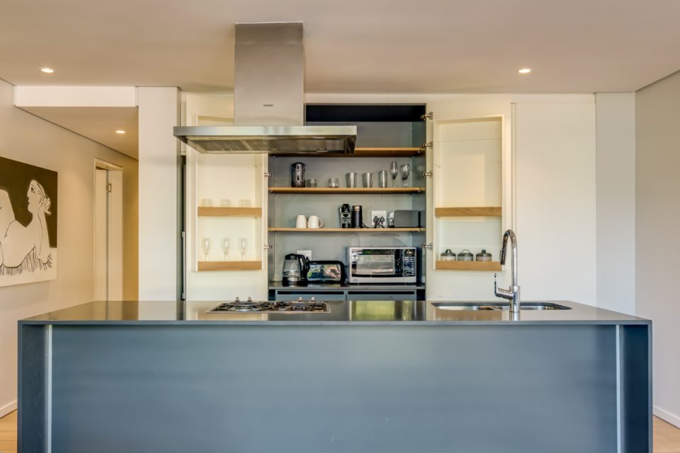 C on S - Compact Kitchen